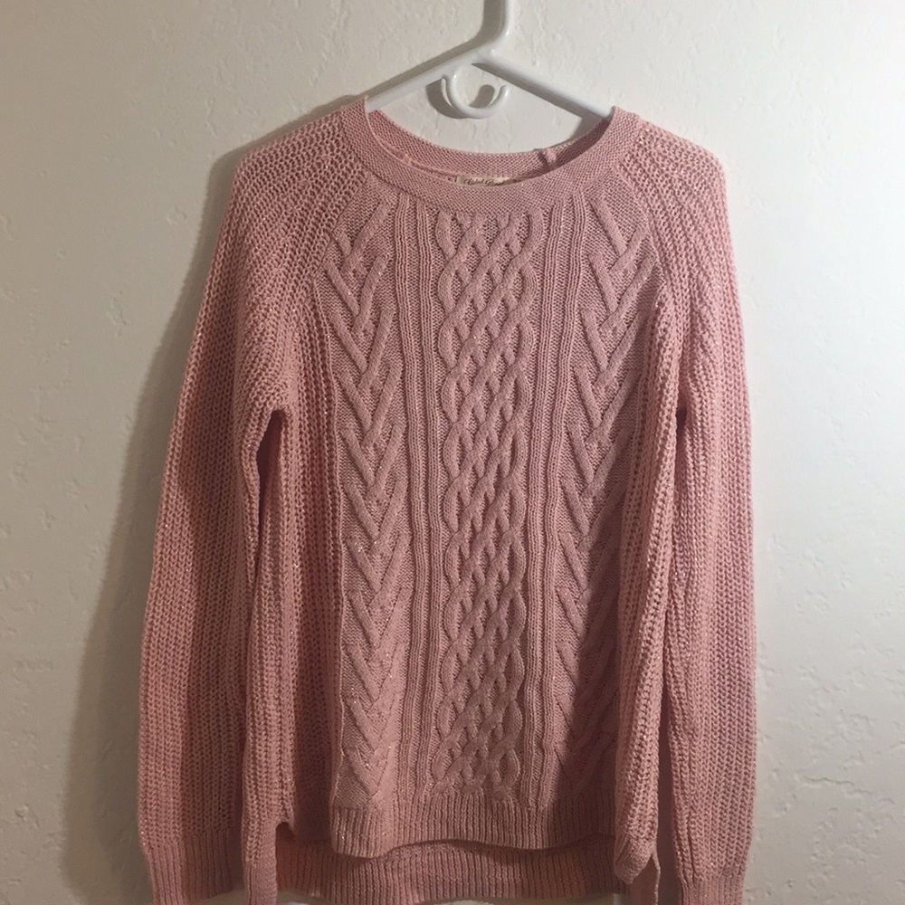 Light pink, knitted sweater